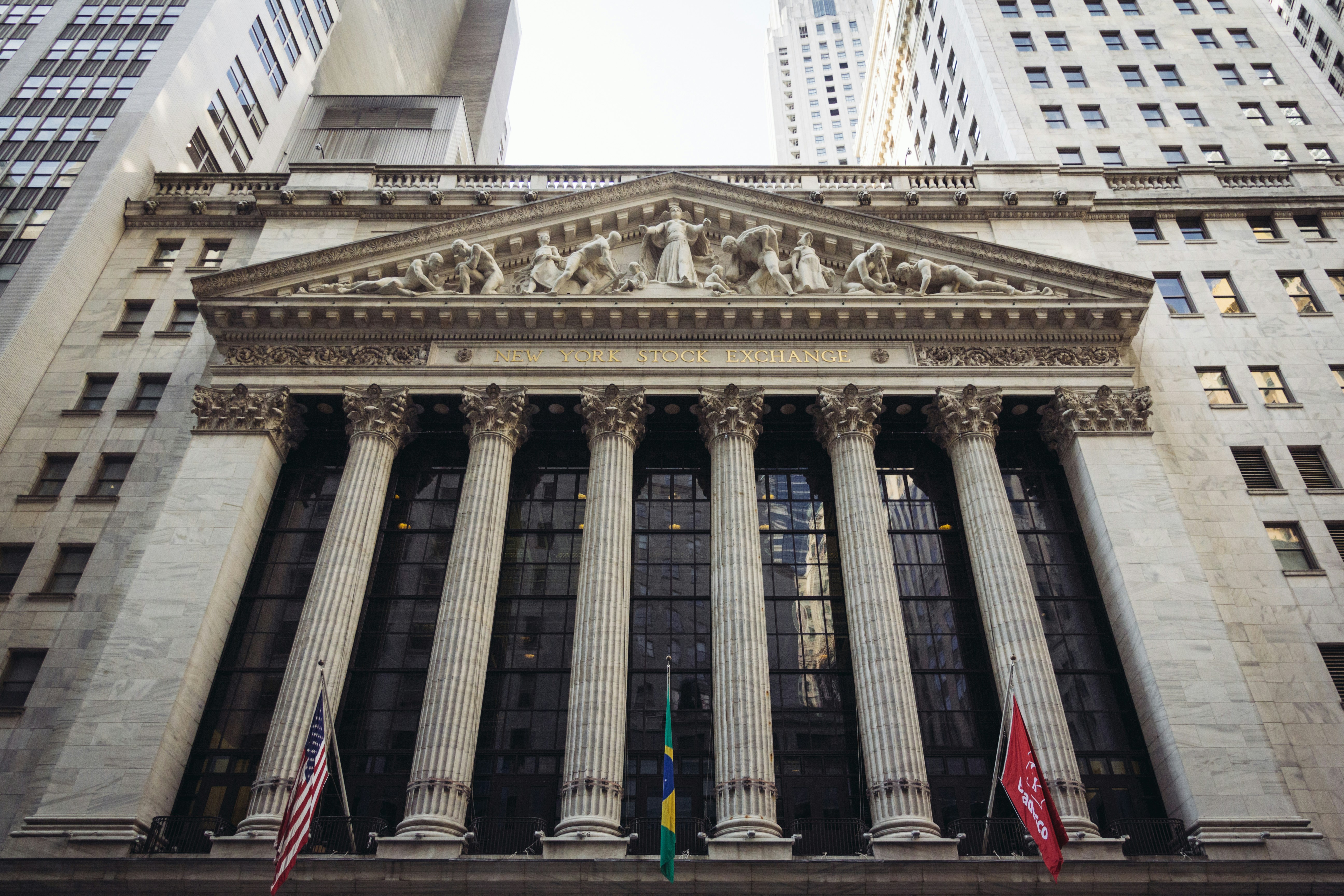 The HYSA vs ETF Mirage: Why Your 'Safe' Money Needs a New Definition